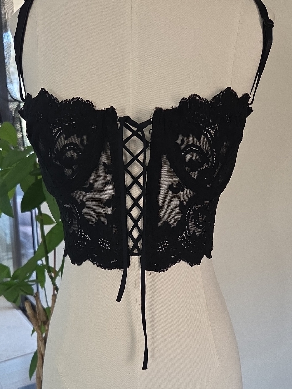 Black Lace Corset Bralette with Front Lace-Up Removable Straps 34C